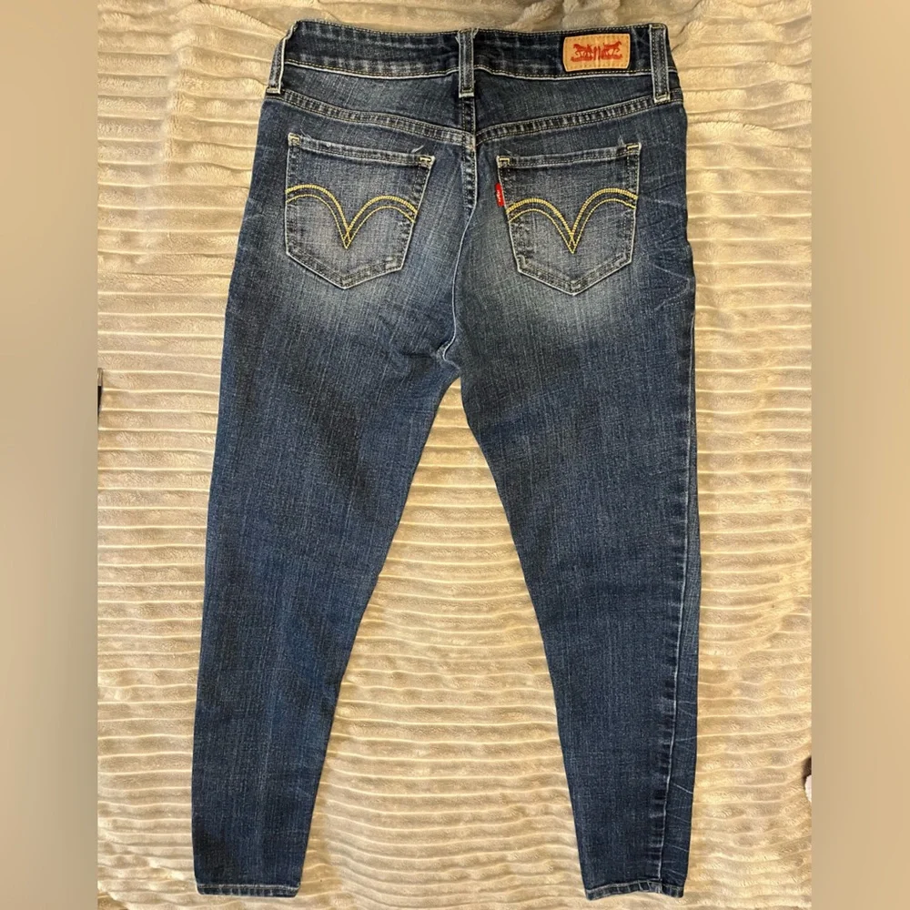 Levi’s Red Tag - Picture 3 of 4